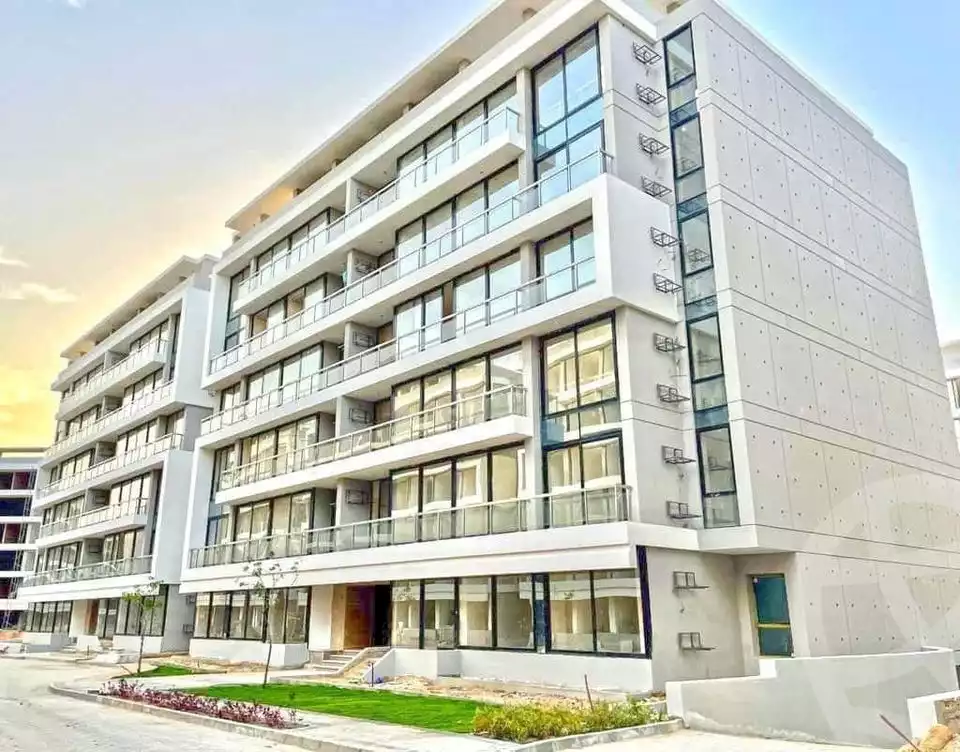 https://aqarmap.com.eg/en/listing/5579007-for-sale-cairo-6th-of-october-hadaeq-october-kmbwnd-fy-hdyq-ktwbr-lake-front