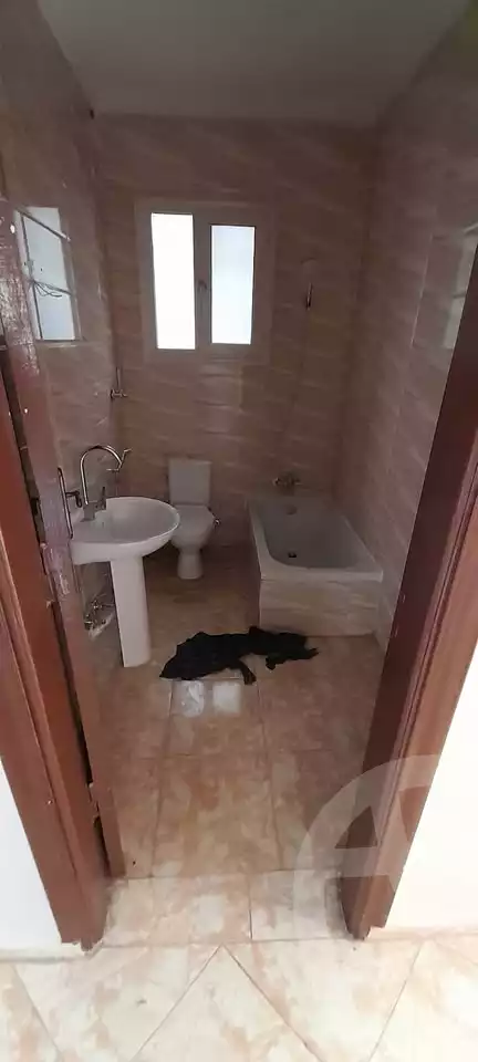 https://aqarmap.com.eg/en/listing/5583422-for-rent-cairo-mokattam-lhdb-l-ly