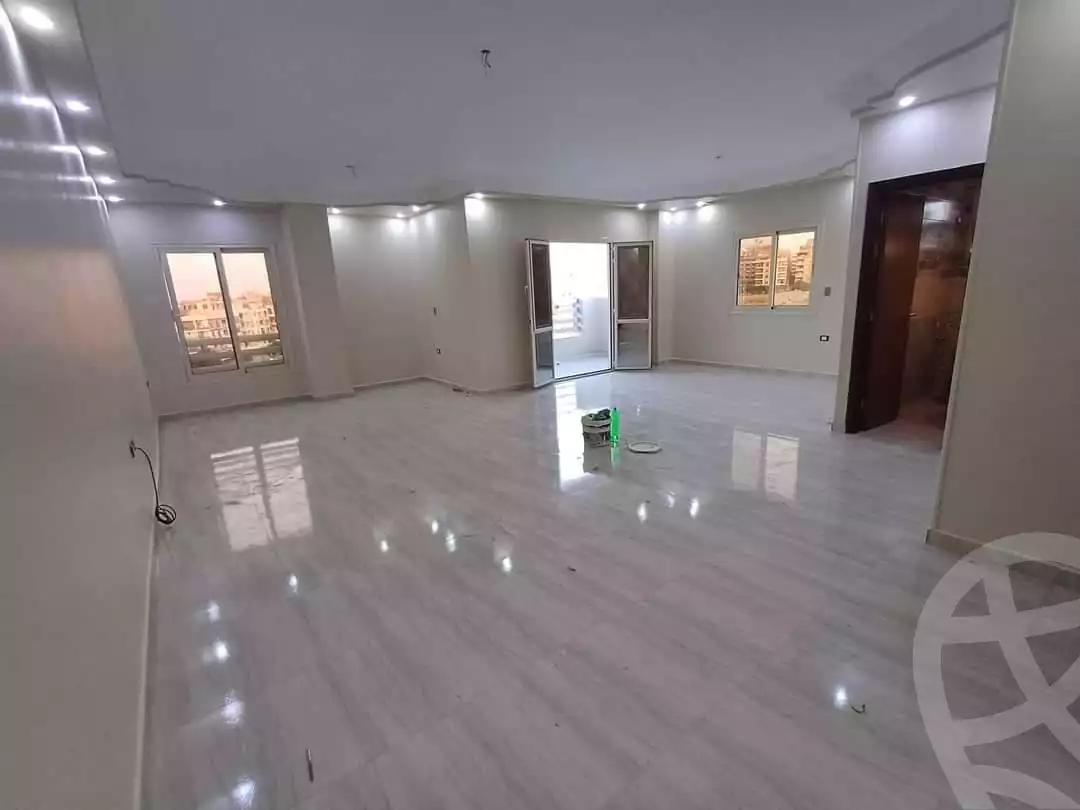 https://aqarmap.com.eg/en/listing/5583454-for-rent-cairo-mokattam-lhdb-l-ly