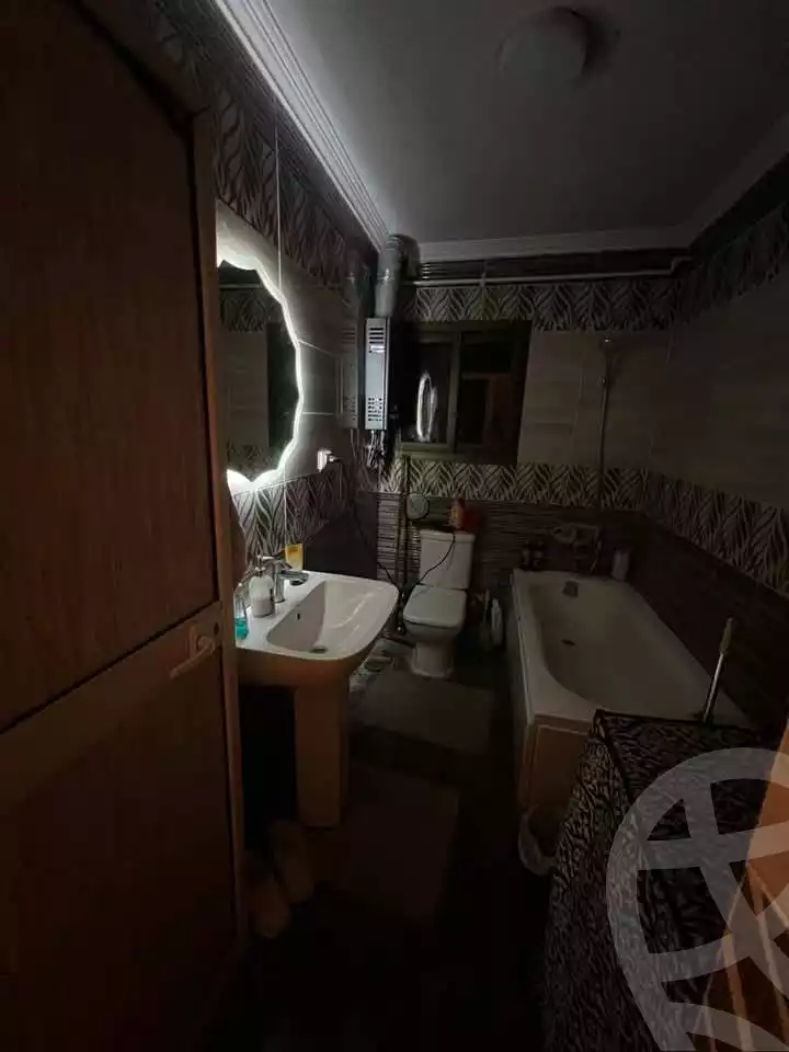 https://aqarmap.com.eg/en/listing/5583699-for-rent-cairo-mokattam-lhdb-l-ly-shareaa-9