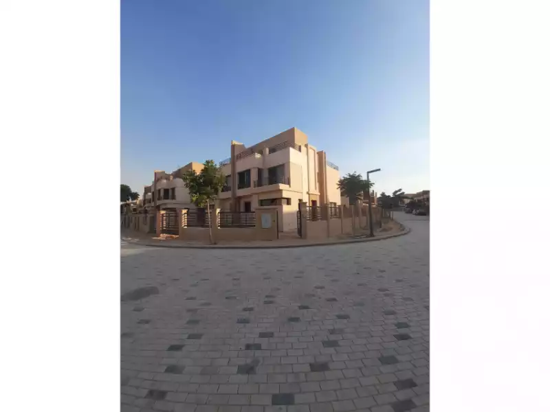 https://aqarmap.com.eg/ar/listing/5587655-for-sale-cairo-el-sheikh-zayed-city-compounds-alma
