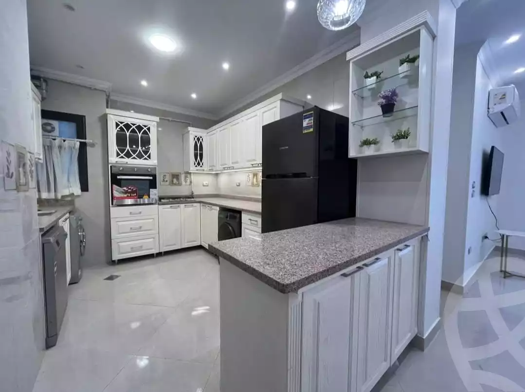 https://aqarmap.com.eg/en/listing/5588578-for-rent-cairo-el-sheikh-zayed-city-compounds-kmbwnd-wyst-twn-swdyk