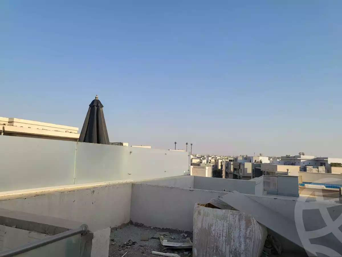 https://aqarmap.com.eg/en/listing/5593338-for-sale-cairo-new-cairo-compounds-galleria-moon-valley
