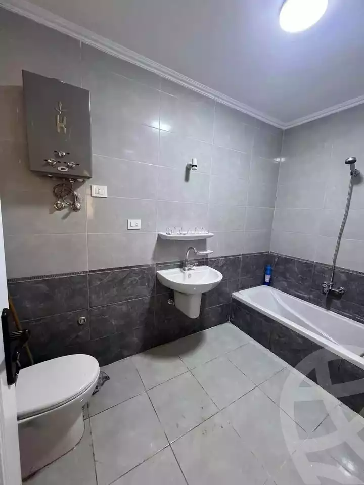 https://aqarmap.com.eg/en/listing/5596870-for-rent-cairo-mokattam-el-hadabah-el-wosta-el-mantaqa-el-khamsa