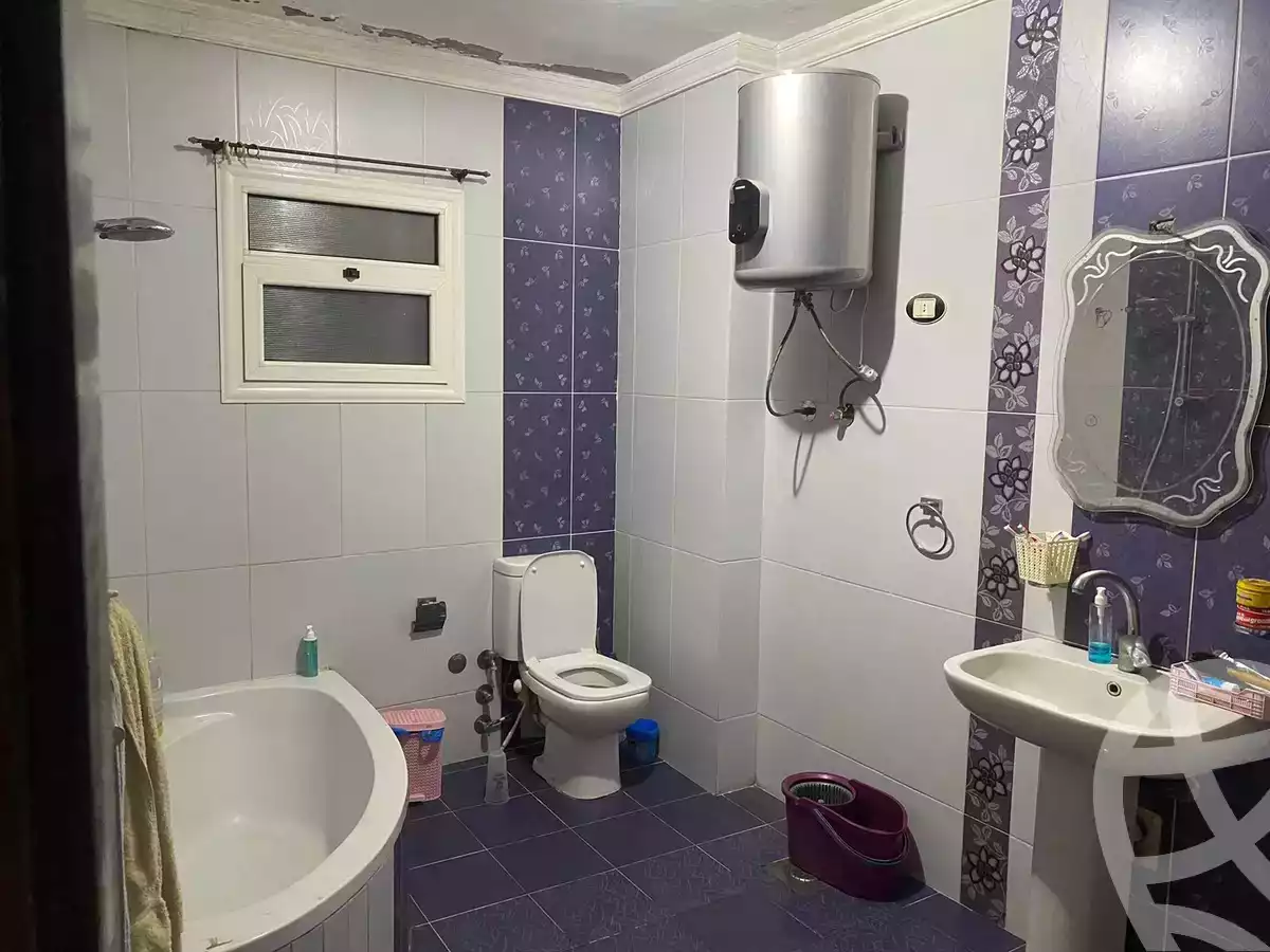 https://aqarmap.com.eg/en/listing/5597016-for-sale-alexandria-sporting-el-geish-road