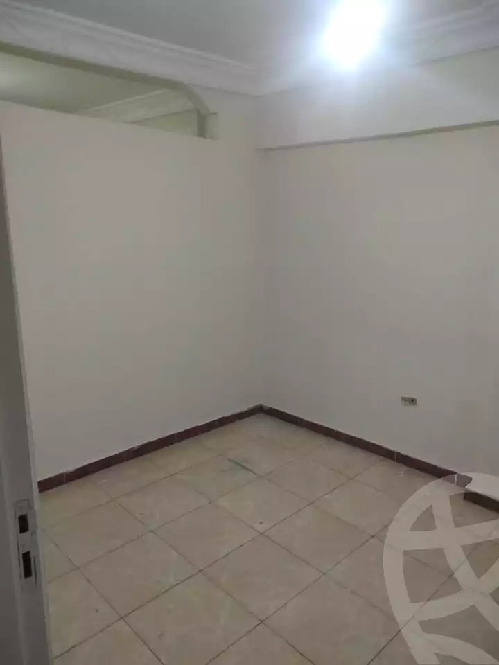 https://aqarmap.com.eg/ar/listing/5915990-for-sale-alexandria-sydy-bshr-sydy-bshr-qbly-mostafa-kamel-st