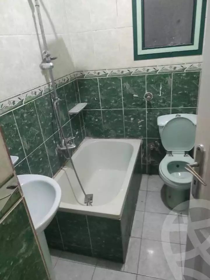 https://aqarmap.com.eg/ar/listing/5915990-for-sale-alexandria-sydy-bshr-sydy-bshr-qbly-mostafa-kamel-st