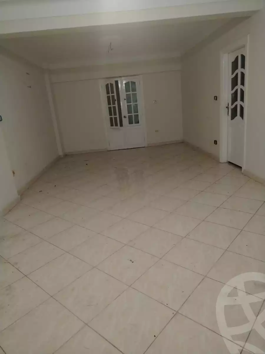 https://aqarmap.com.eg/ar/listing/5599055-for-rent-alexandria-l-jmy-lbytsh-el-hay-st
