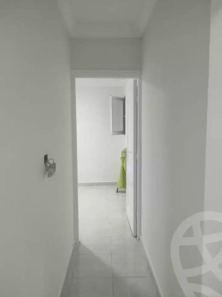 https://aqarmap.com.eg/ar/listing/5914094-for-sale-alexandria-sydy-bshr-sydy-bshr-bhry-shr-khld-bn-lwlyd