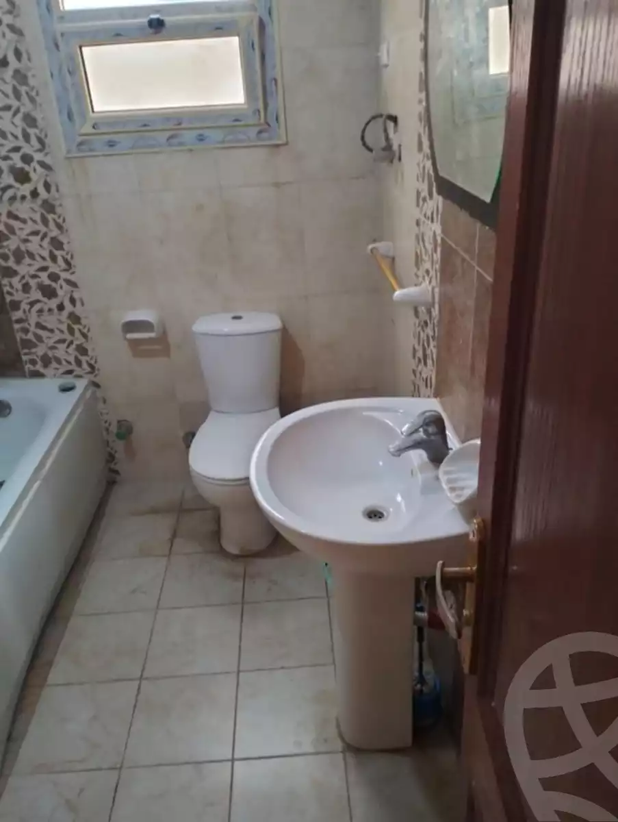 https://aqarmap.com.eg/ar/listing/5604750-for-rent-alexandria-brj-l-rb-ljdyd