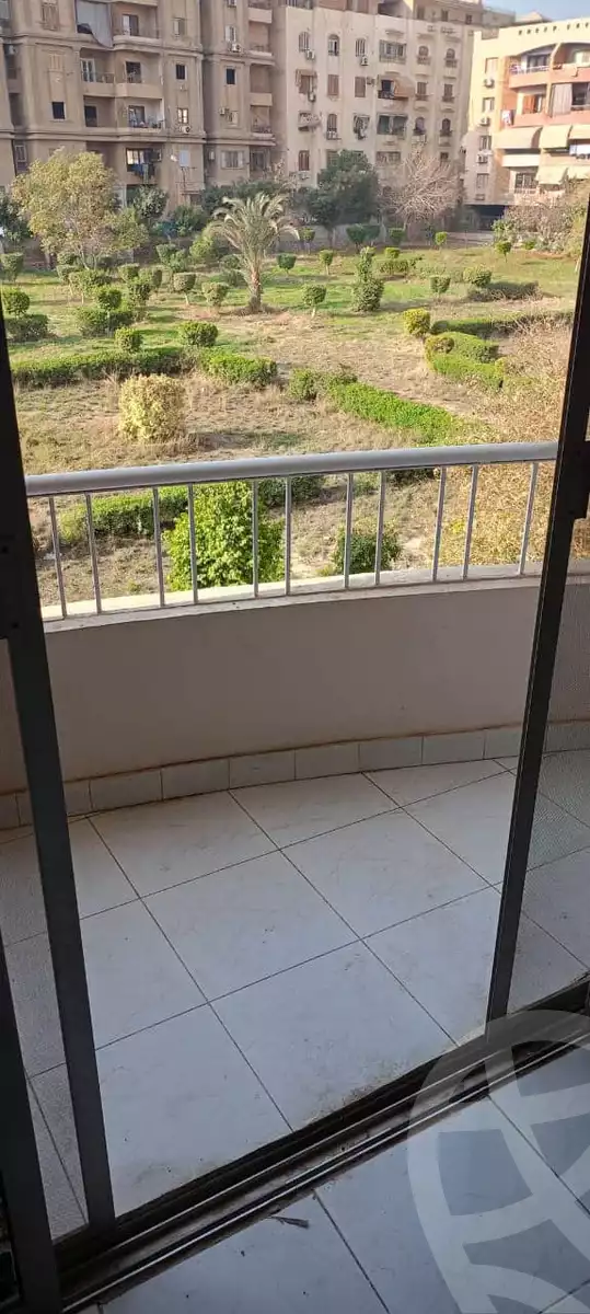 https://aqarmap.com.eg/en/listing/5605098-for-rent-cairo-mokattam-lhdb-l-ly-hay-el-ashgar
