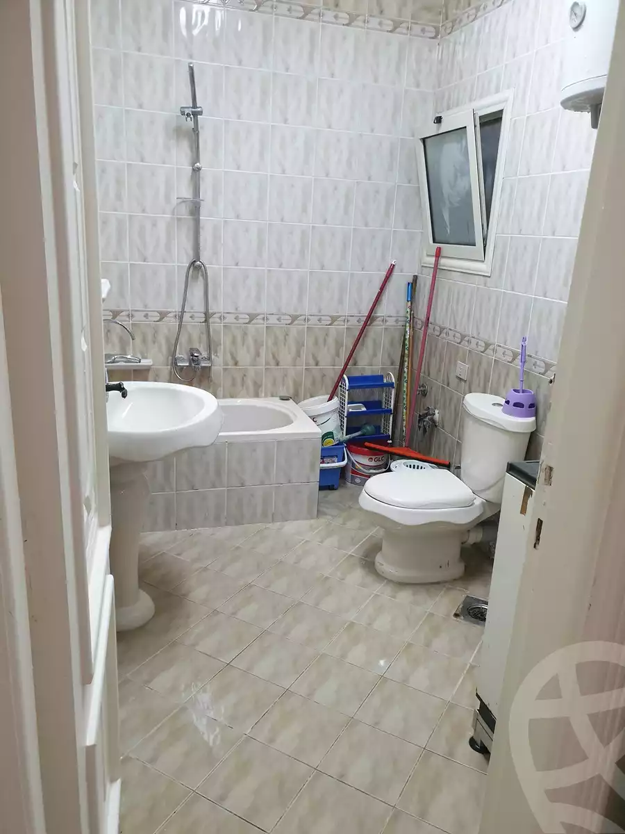 https://aqarmap.com.eg/en/listing/5605225-for-rent-alexandria-el-montazah