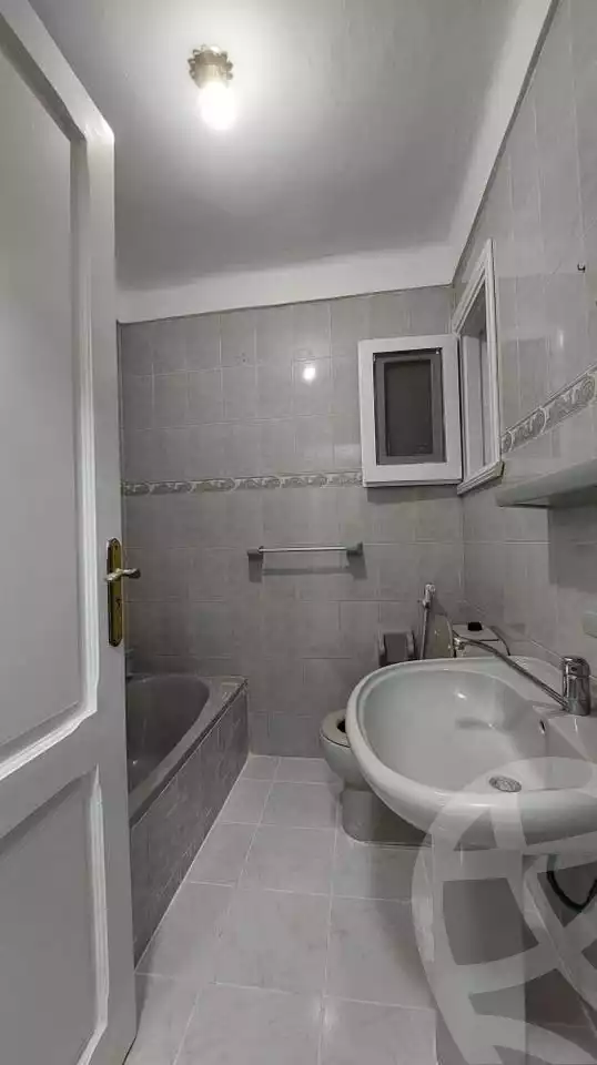 https://aqarmap.com.eg/en/listing/5908903-for-sale-alexandria-l-jmy-el-kilo-21