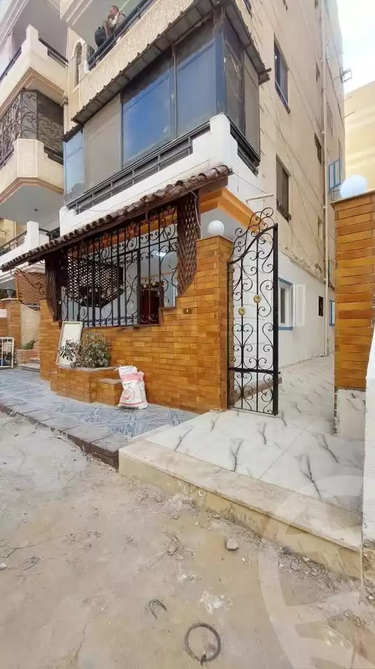 https://aqarmap.com.eg/en/listing/5909204-for-sale-alexandria-l-jmy-el-kilo-21