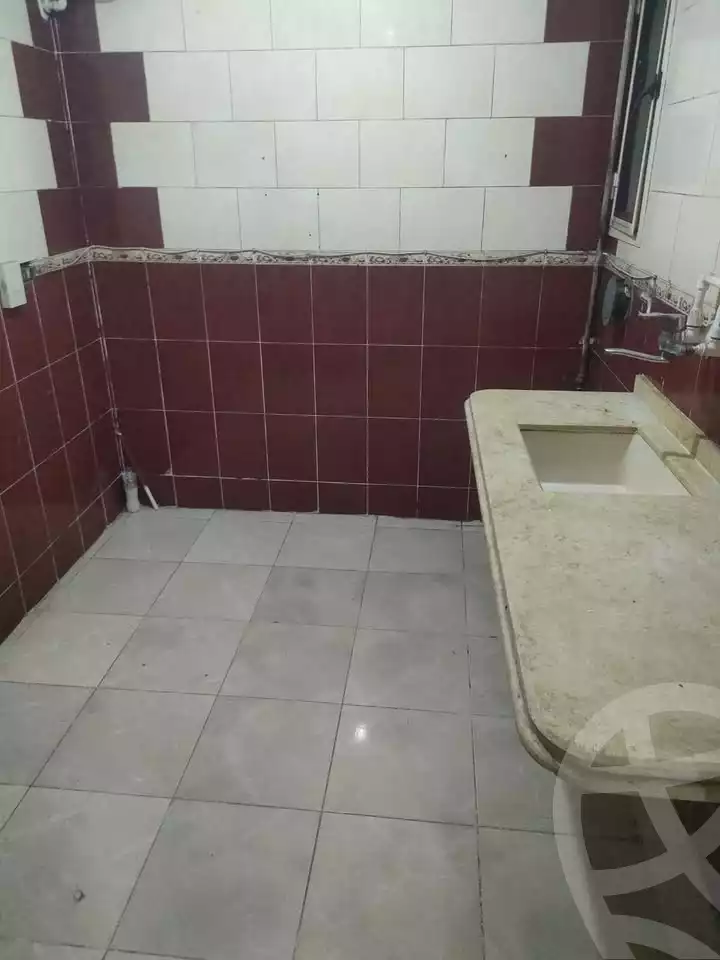 https://aqarmap.com.eg/ar/listing/5914114-for-sale-alexandria-sydy-bshr-sydy-bshr-qbly-mostafa-kamel-st