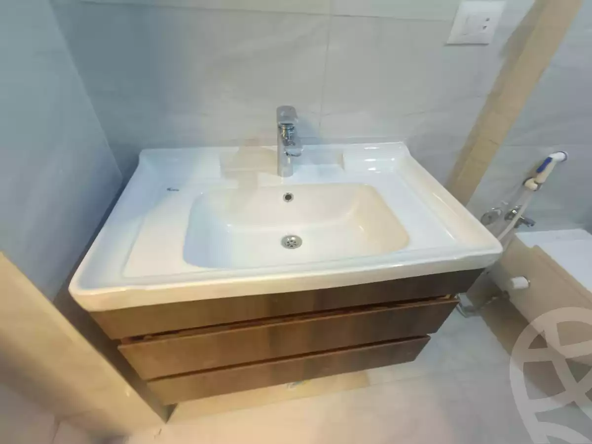 https://aqarmap.com.eg/ar/listing/5607079-for-sale-cairo-el-maadi-zahraa-el-maadi-kmbwnd-lhy-lytly-trst-jrwb
