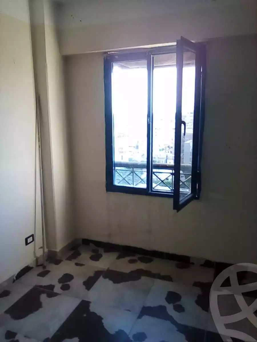 https://aqarmap.com.eg/ar/listing/5611914-for-rent-alexandria-el-hanouvel
