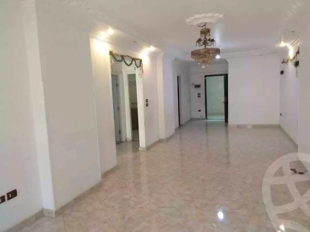 https://aqarmap.com.eg/en/listing/5613348-for-sale-cairo-helwan-mnshy-yn-hlwn-mansour-st