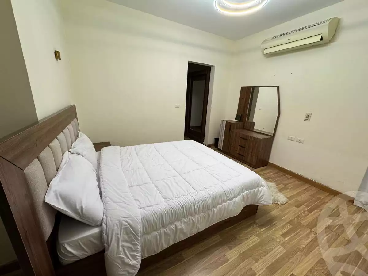 https://aqarmap.com.eg/en/listing/5614538-for-rent-cairo-el-sheikh-zayed-city-compounds-dh-drys