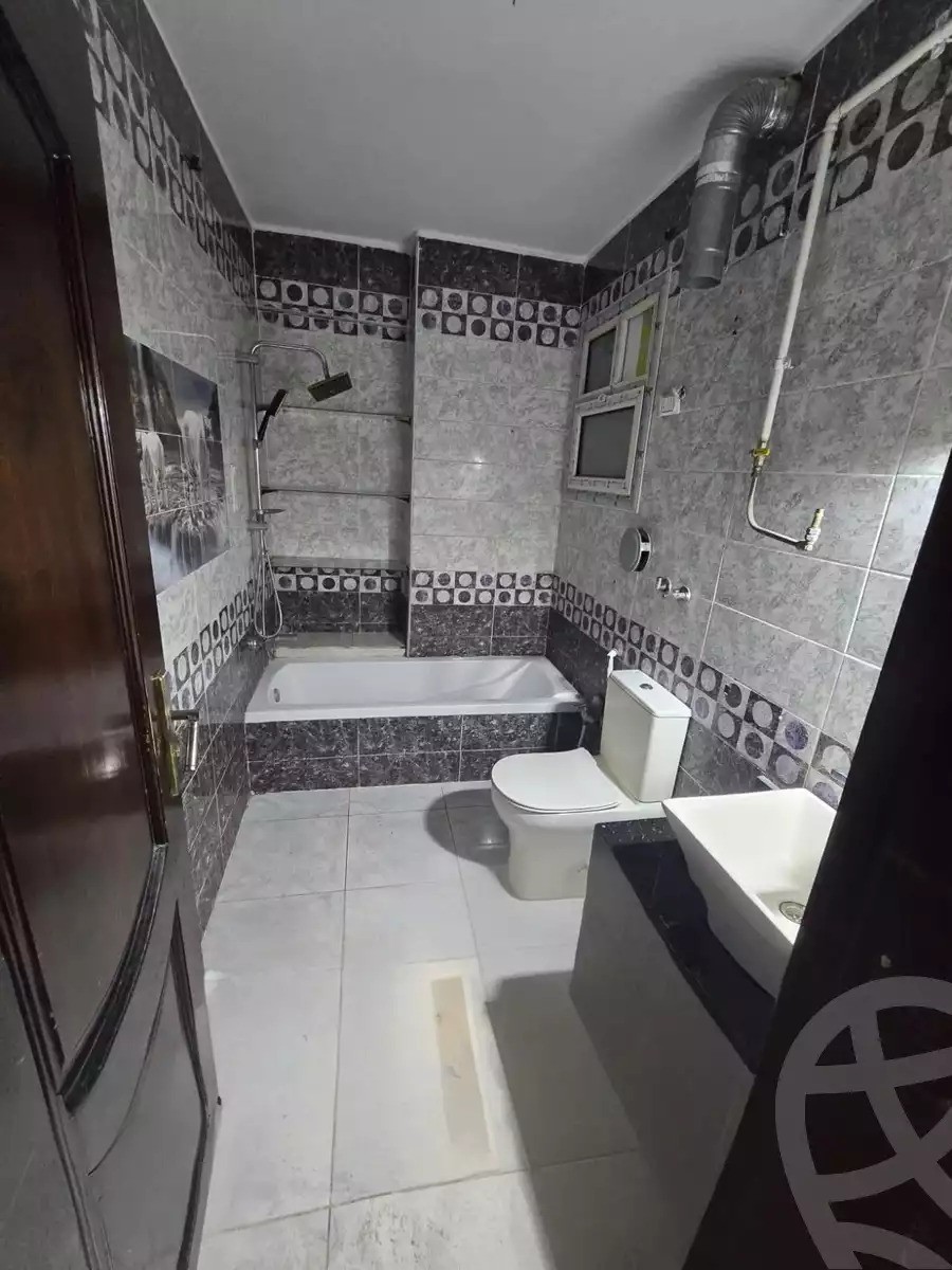 https://aqarmap.com.eg/en/listing/5615446-for-rent-cairo-helwan-helwan-el-sharkeya-zaki-hawas-st