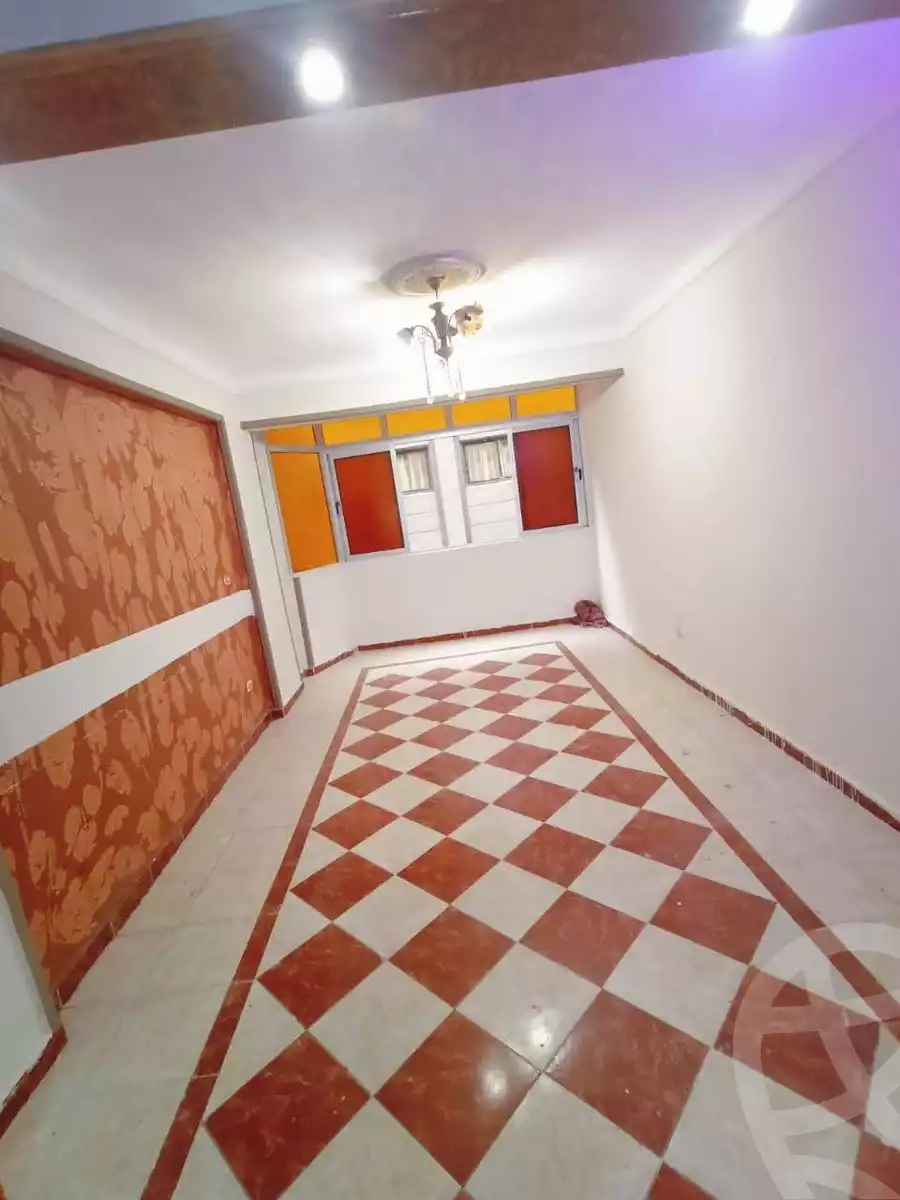 https://aqarmap.com.eg/en/listing/5618328-for-sale-alexandria-el-hanouvel-trablose-st