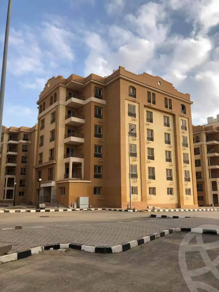 https://aqarmap.com.eg/en/listing/5622900-for-sale-cairo-new-cairo-compounds-el-rekaba-el-edarea-compound