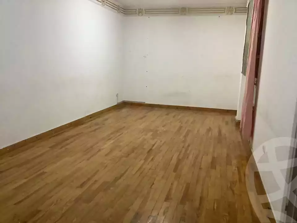 https://aqarmap.com.eg/ar/listing/5623559-for-rent-cairo-mokattam-lhdb-l-ly-shareaa-9