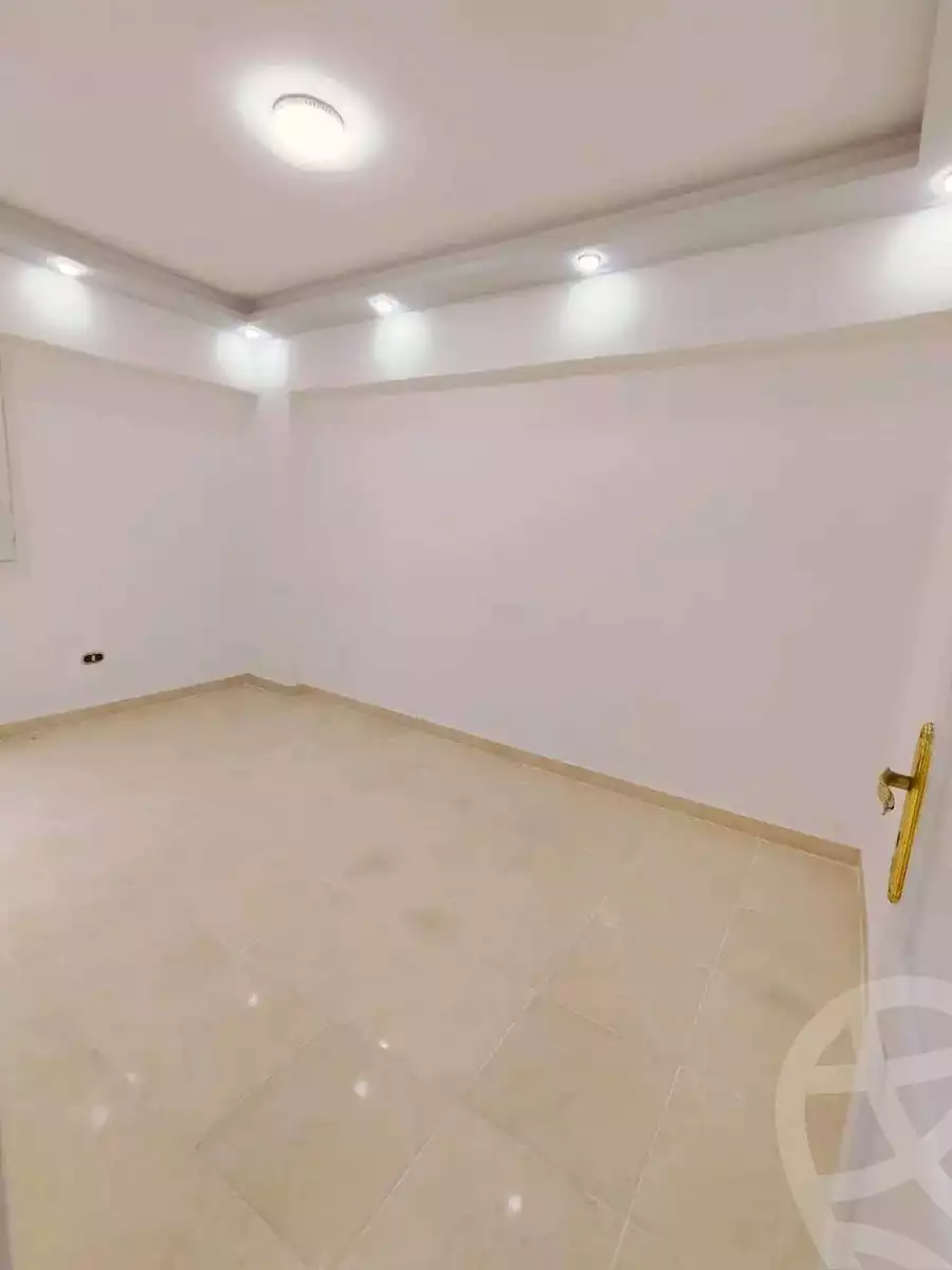 https://aqarmap.com.eg/en/listing/5624340-for-sale-alexandria-l-jmy-shataa-el-nakheel-no-8-st