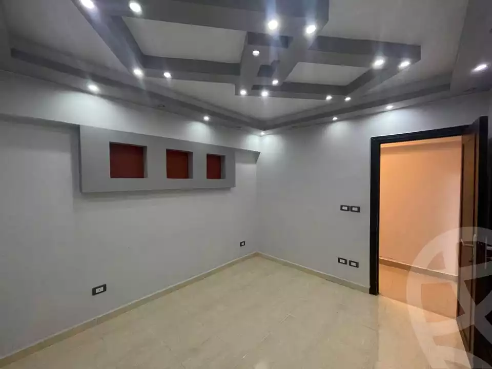 https://aqarmap.com.eg/en/listing/5625602-for-sale-alexandria-zezenia-ibrahim-el-attar-st