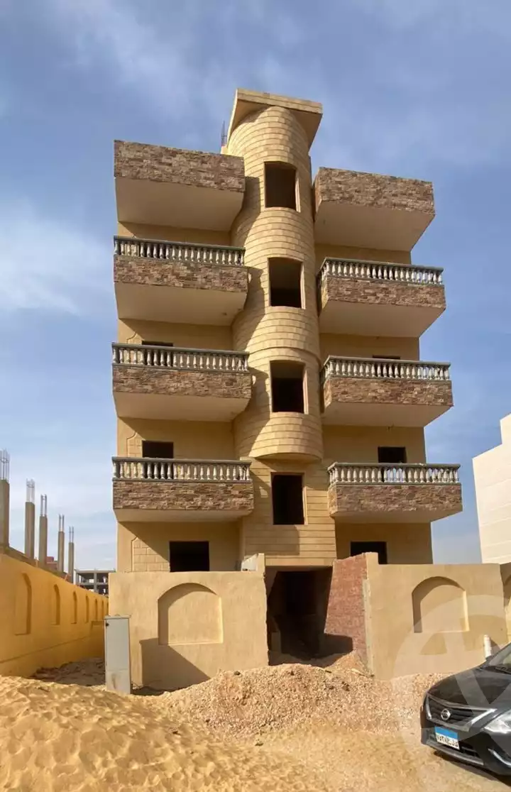 https://aqarmap.com.eg/ar/listing/5626440-for-sale-cairo-6th-of-october-hadaeq-october-mosalsal-3