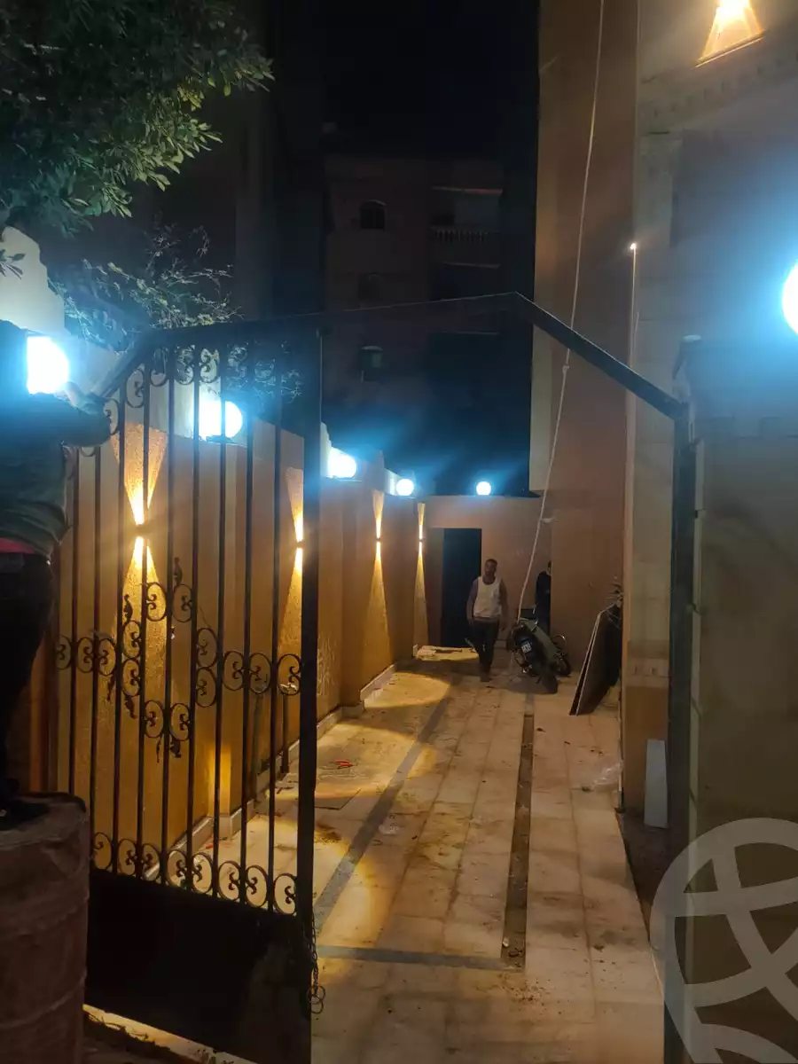 https://aqarmap.com.eg/en/listing/5626517-for-sale-cairo-6th-of-october-el-ahyaa-neighborhood-5th-street-19
