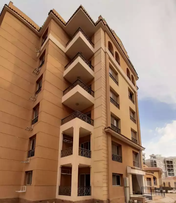 https://aqarmap.com.eg/en/listing/5626534-for-sale-cairo-new-cairo-compounds-el-rekaba-el-edarea-compound
