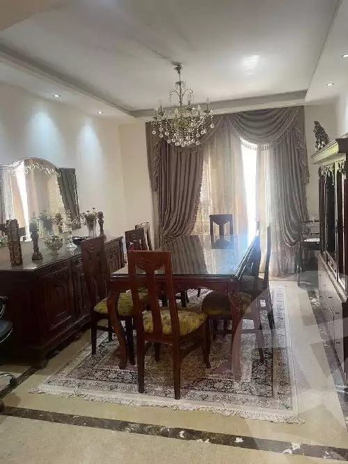 https://aqarmap.com.eg/en/listing/5629514-for-sale-cairo-el-sheikh-zayed-city-compounds-el-yasmeen-compound