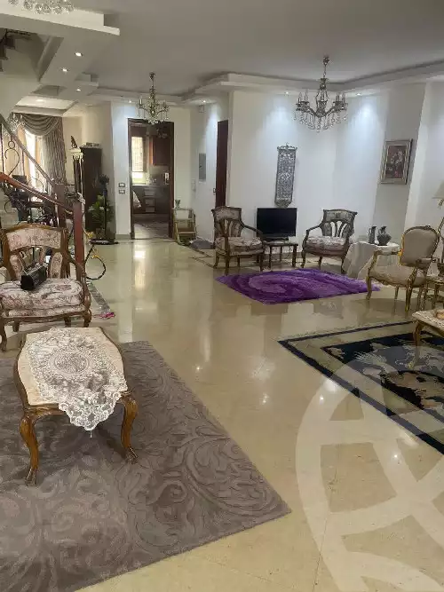 https://aqarmap.com.eg/en/listing/5629514-for-sale-cairo-el-sheikh-zayed-city-compounds-el-yasmeen-compound