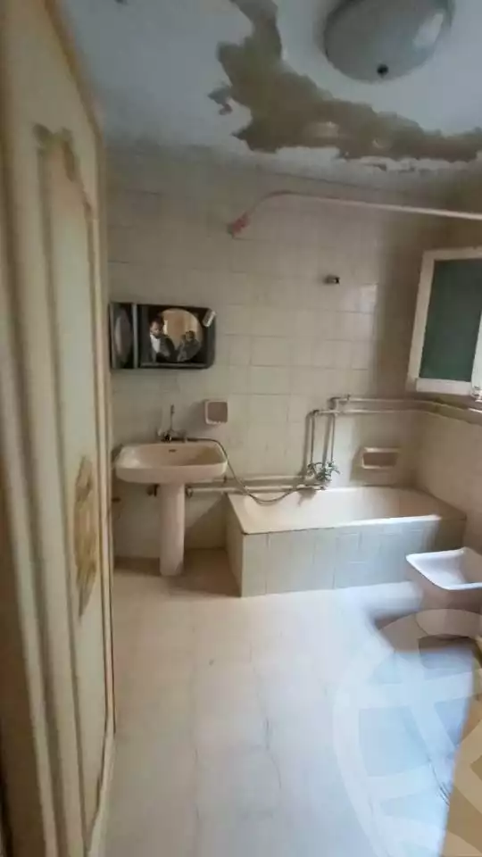 https://aqarmap.com.eg/ar/listing/5630575-for-sale-alexandria-l-jmy-lbytsh-sabrin-st