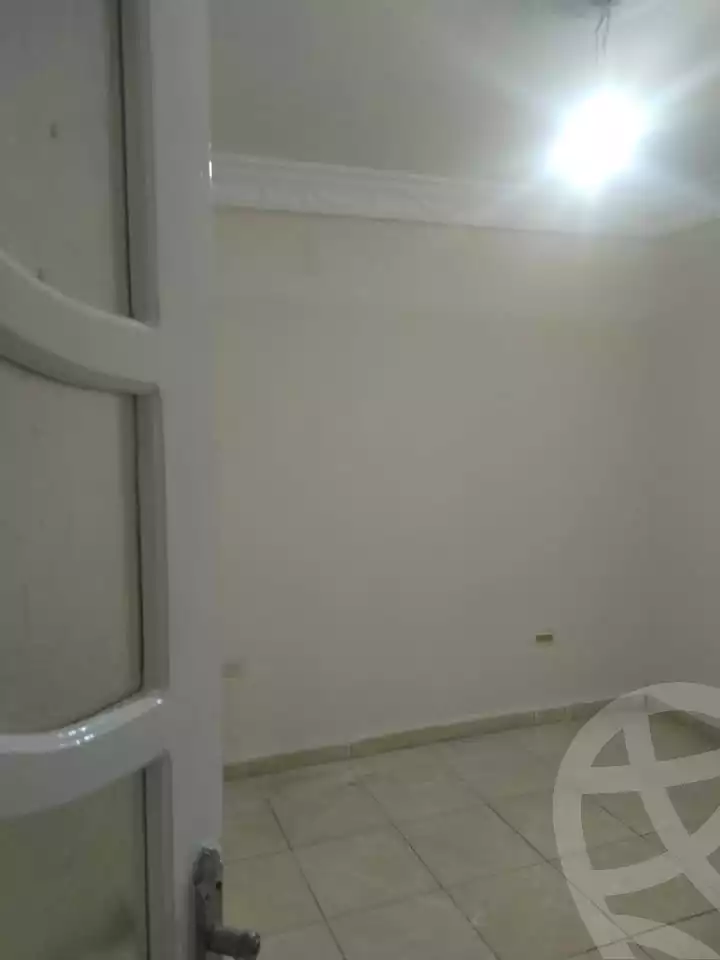 https://aqarmap.com.eg/ar/listing/5632053-for-sale-alexandria-sydy-bshr-sydy-bshr-qbly-mostafa-kamel-st