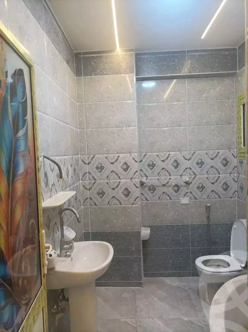 https://aqarmap.com.eg/ar/listing/5633726-for-sale-beheira-damanhour-damanhour-city-abd-el-salam-el-shazly-st