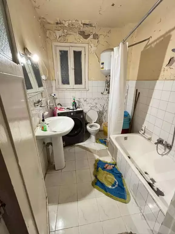https://aqarmap.com.eg/ar/listing/5634595-for-sale-alexandria-ganaklis-shr-mrtdy-bsh
