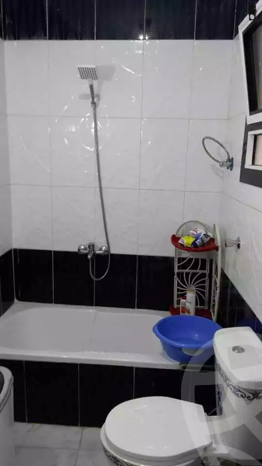 https://aqarmap.com.eg/en/listing/5635870-for-sale-alexandria-el-hanouvel-hussein-waly-st