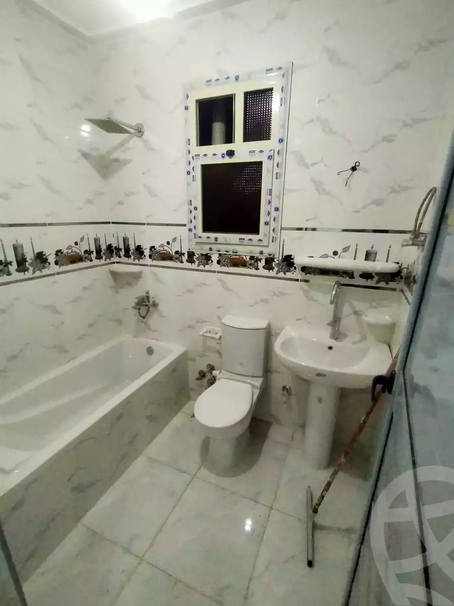 https://aqarmap.com.eg/ar/listing/5636167-for-sale-cairo-ain-shams-el-naam-mohammed-ezzat-tamom-st