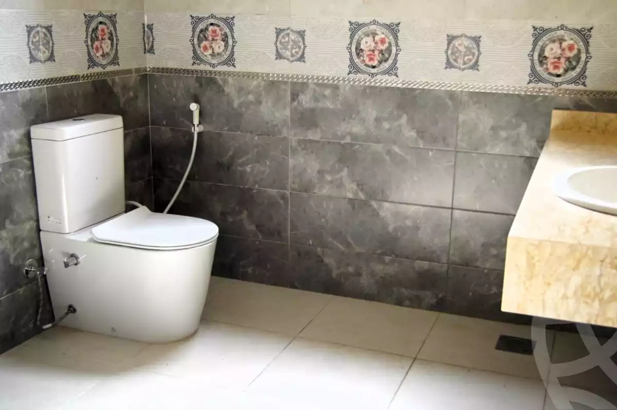 https://aqarmap.com.eg/en/listing/5770691-for-rent-cairo-new-cairo-gharb-el-golf-alaa-elsaadany-st