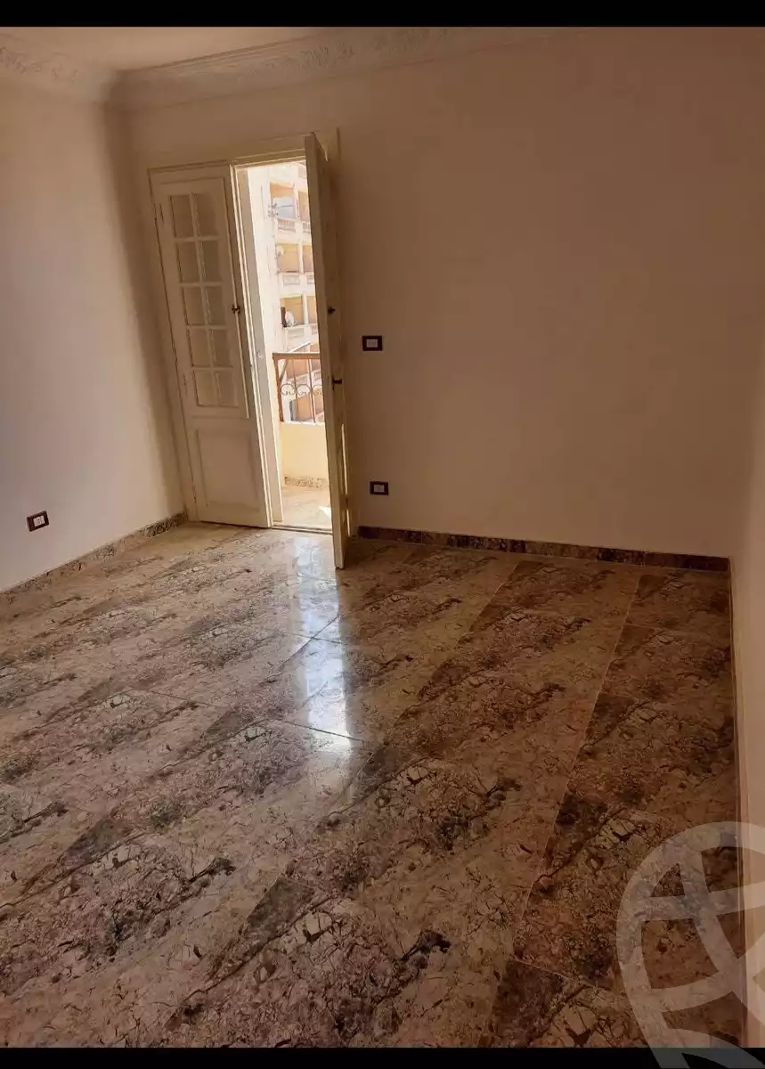 https://aqarmap.com.eg/ar/listing/5640171-for-sale-alexandria-l-jmy-lbytsh-el-hanafeya-st