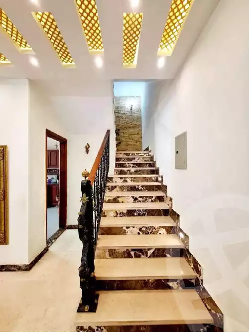 https://aqarmap.com.eg/en/listing/5640319-for-sale-cairo-new-cairo-madinaty-lmntq-lkhms-fylt-group-18
