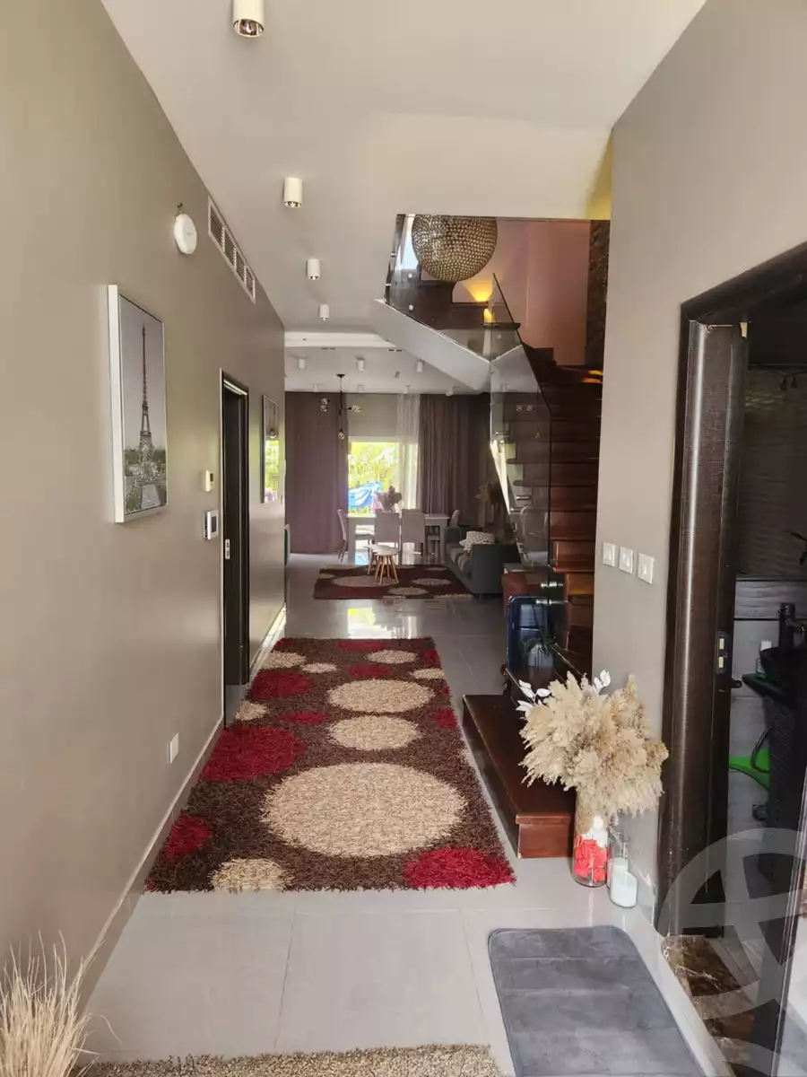 https://aqarmap.com.eg/ar/listing/5641358-for-sale-cairo-el-sheikh-zayed-city-compounds-kmbwnd-ljry-swdyk
