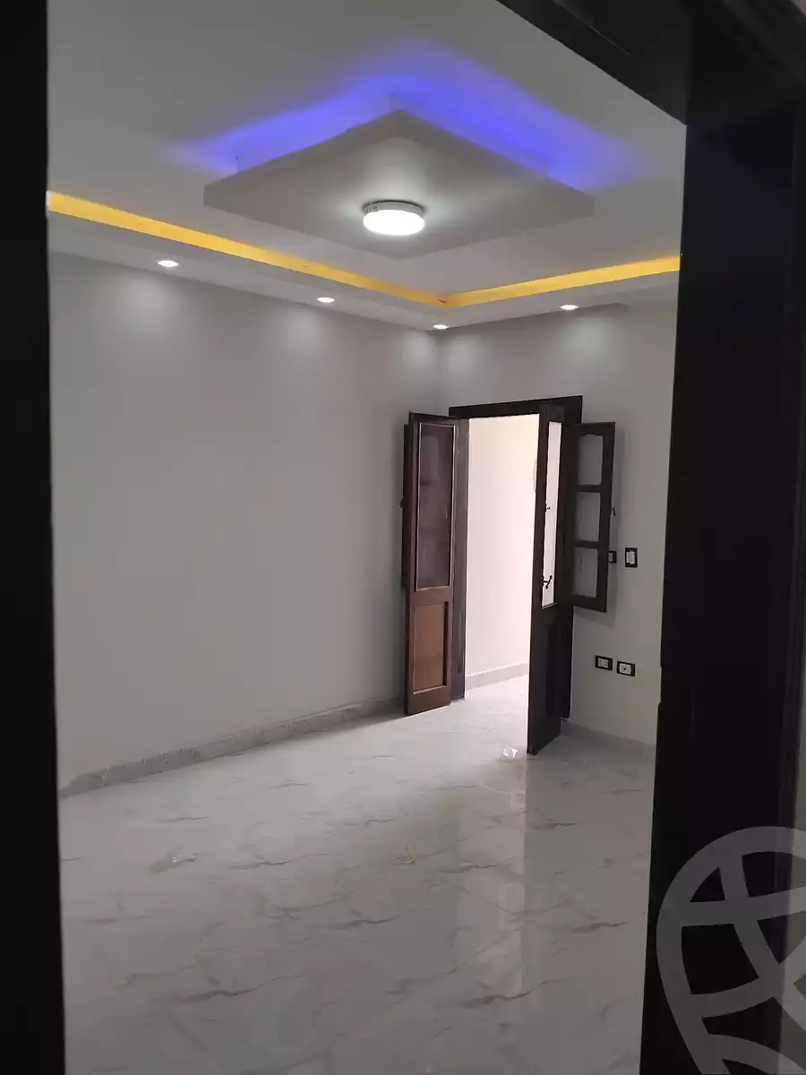 https://aqarmap.com.eg/en/listing/5641988-for-sale-cairo-helwan-hadayek-helwan-nile-corniche-st