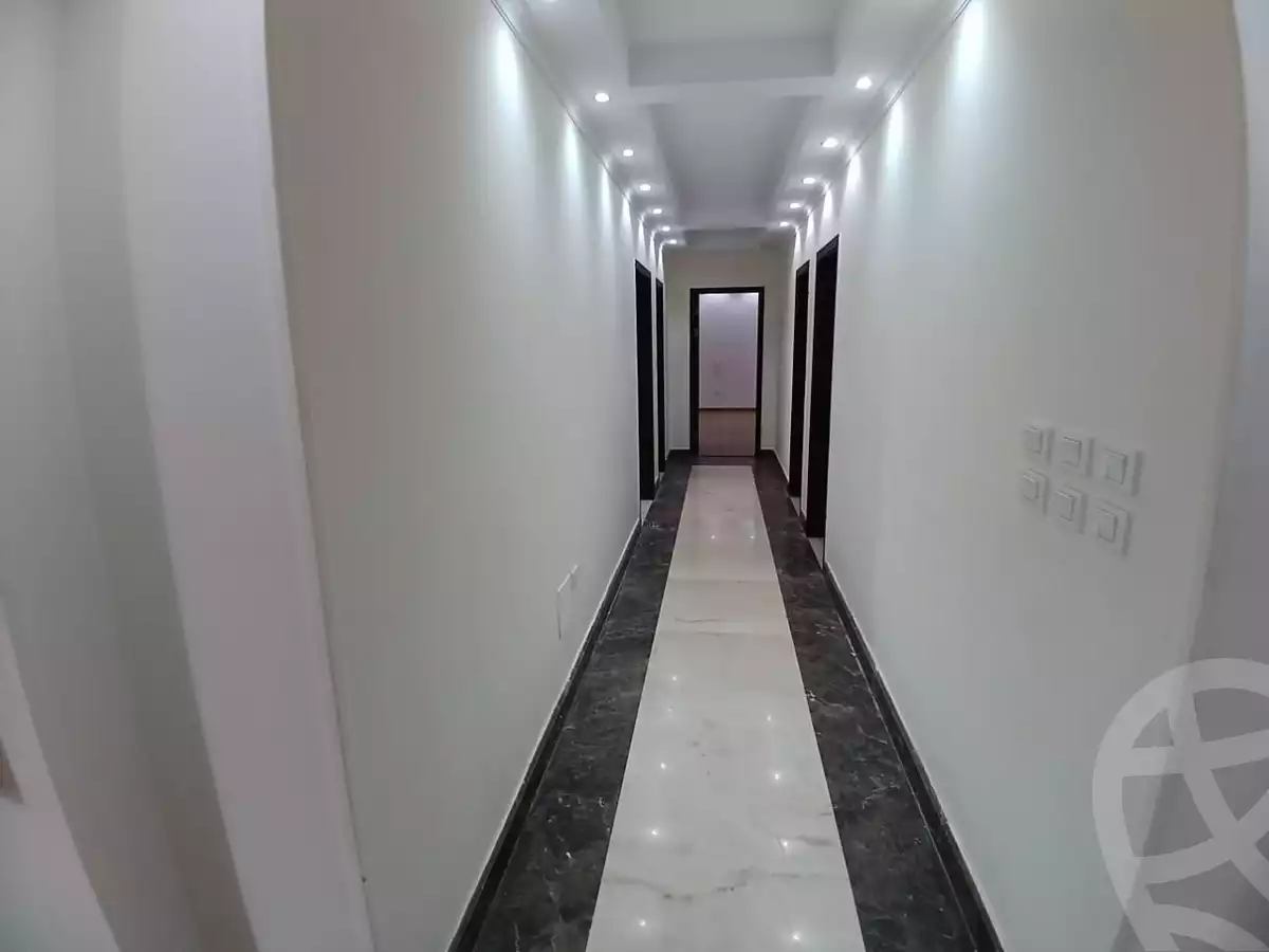 https://aqarmap.com.eg/ar/listing/5643242-for-rent-cairo-6th-of-october-garb-someed-neighborhood-10th-makkah-al-mokarama-st