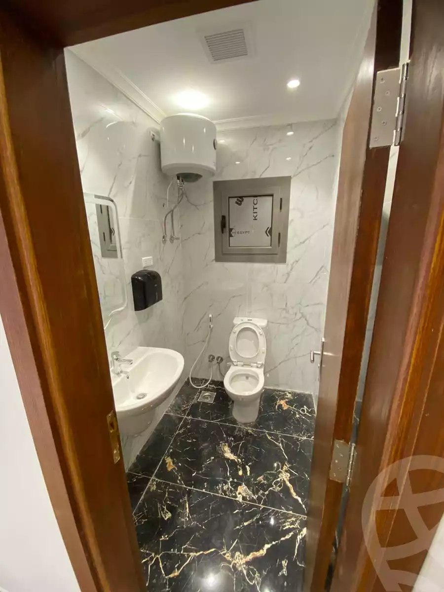 https://aqarmap.com.eg/ar/listing/5645310-for-rent-cairo-el-sheikh-zayed-city-compounds-the-courtyard-mall-dorra