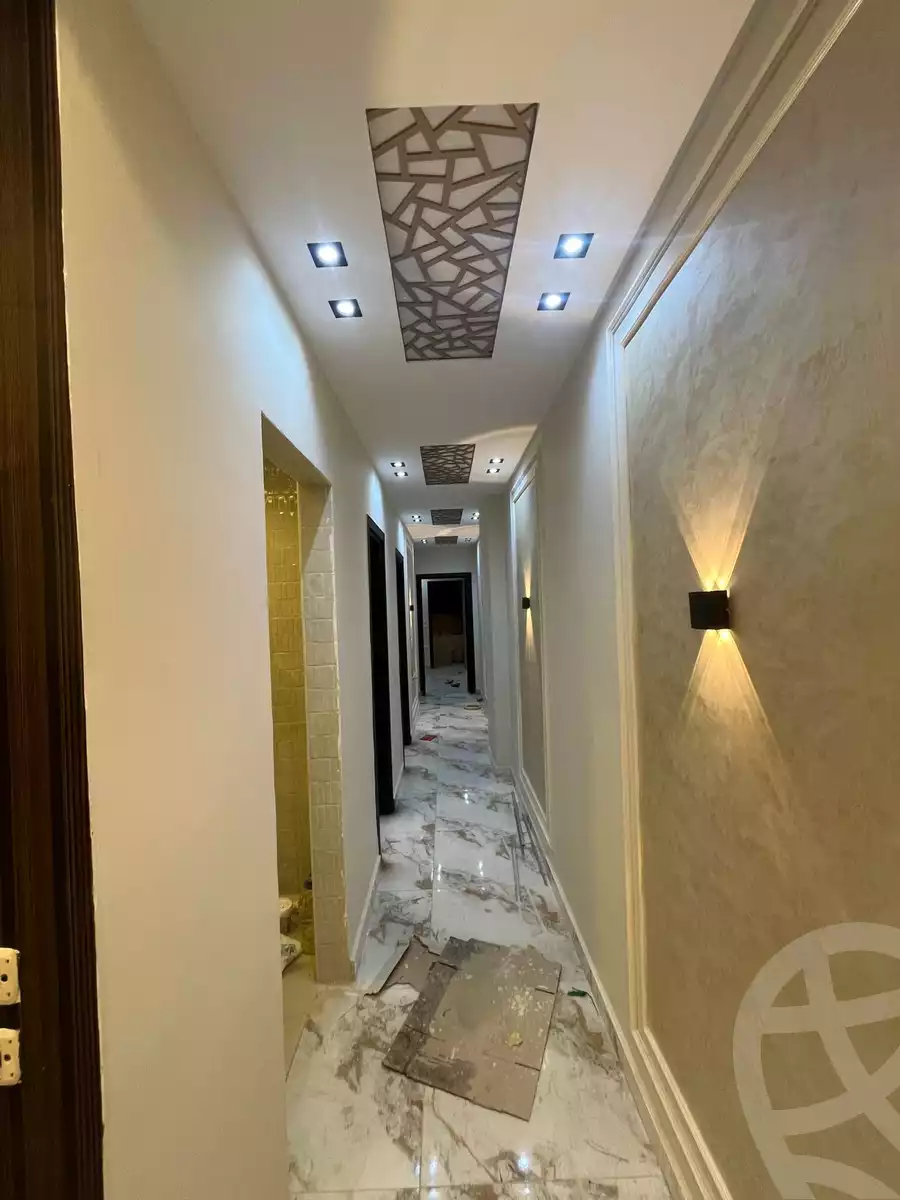 https://aqarmap.com.eg/en/listing/5645361-for-sale-cairo-6th-of-october-el-ahyaa-neighborhood-2nd-divided-from-al-kafrawei-st
