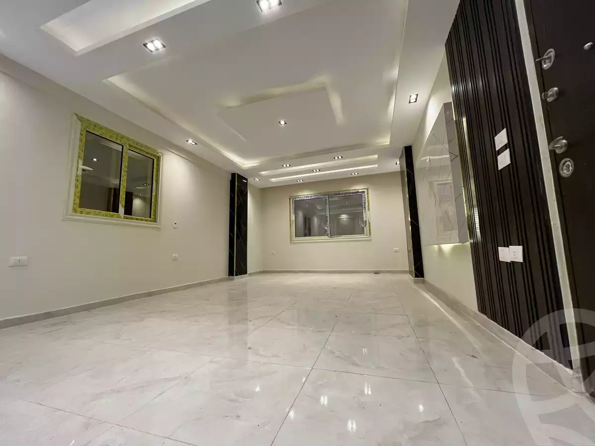 https://aqarmap.com.eg/en/listing/5645401-for-sale-cairo-6th-of-october-el-ahyaa-neighborhood-3rd-omar-ibn-el-khattab-st