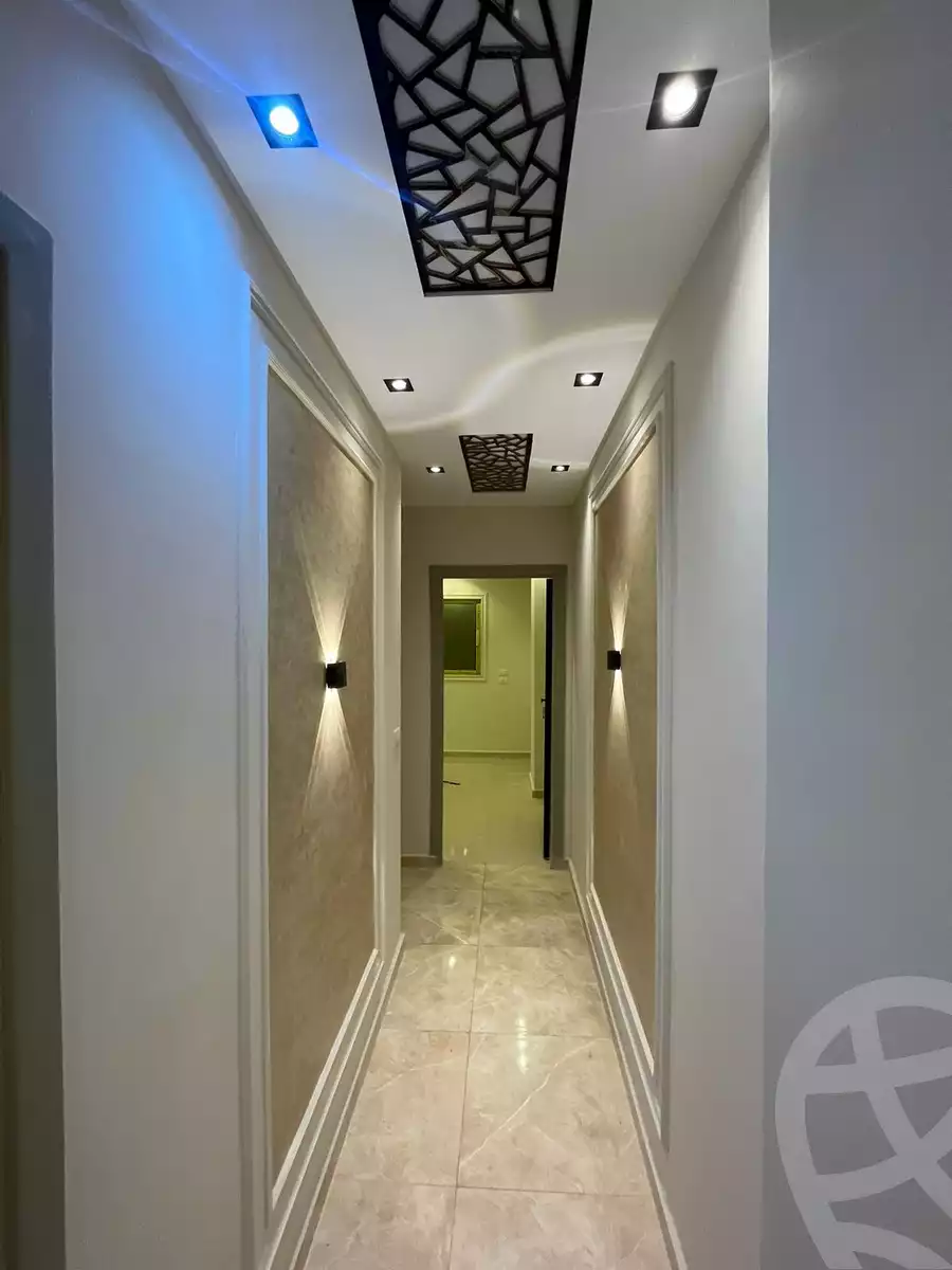 https://aqarmap.com.eg/en/listing/5645401-for-sale-cairo-6th-of-october-el-ahyaa-neighborhood-3rd-omar-ibn-el-khattab-st